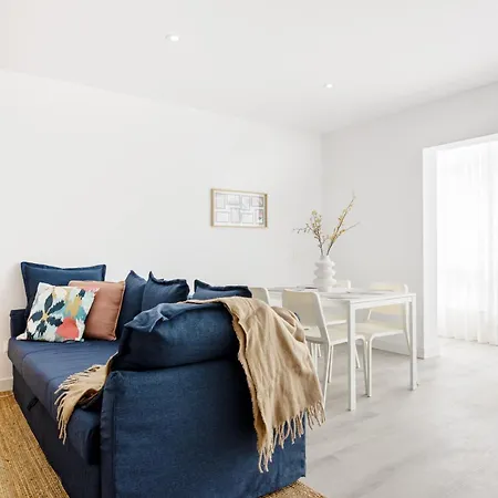 Appartement Profithome - Color Carine 2 *